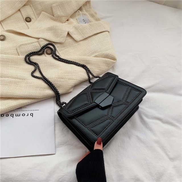 رصع برشام سلسلة العلامة التجارية بولي Leather حقائب جلدية Crossbody للنساء 2022 ضرب بسيط حقيبة كتف الموضة سيدة فاخرة حقائب صغيرة