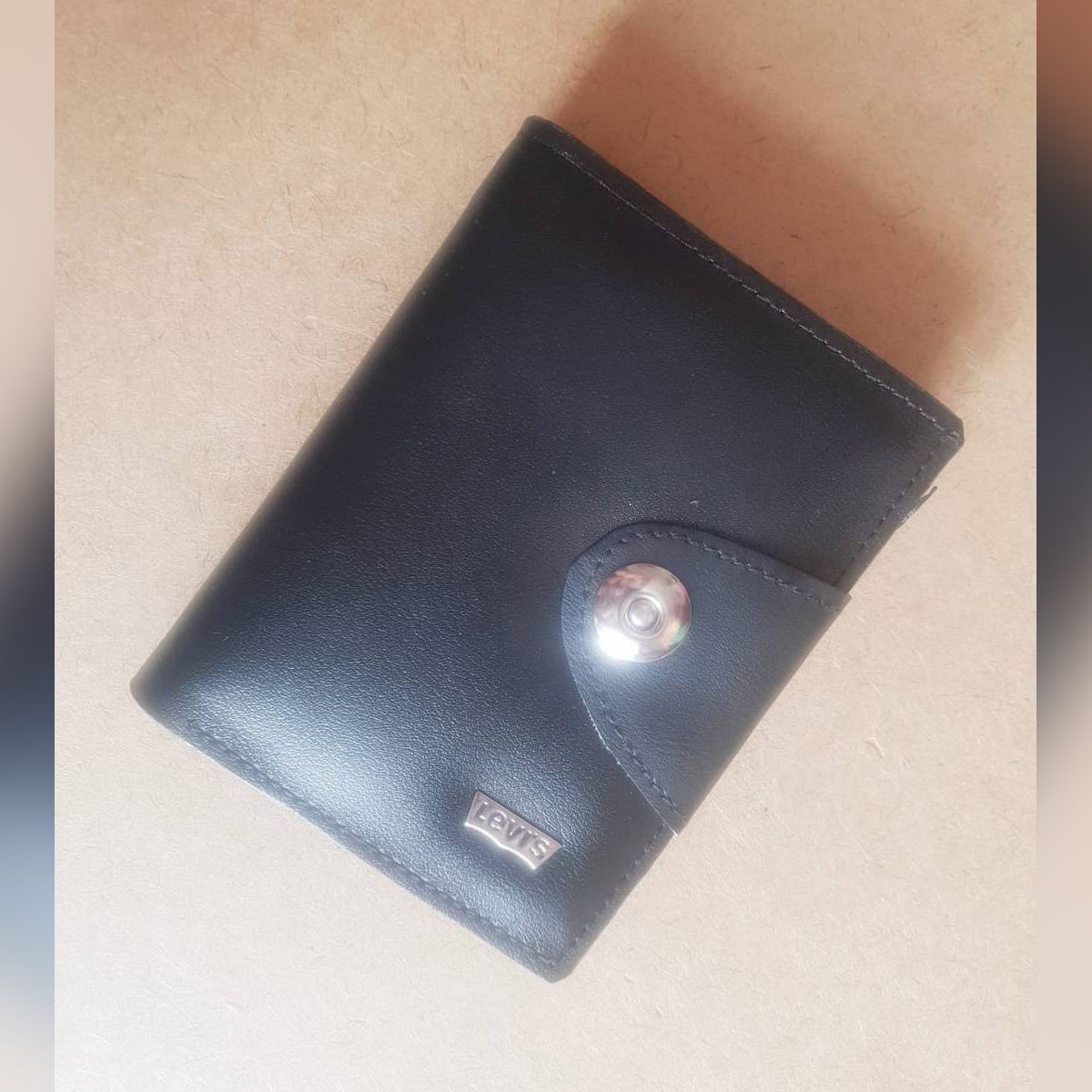 LEVI'S LEATHER WALLET MONEY PURSE CARD HOLDER FOR MEN
