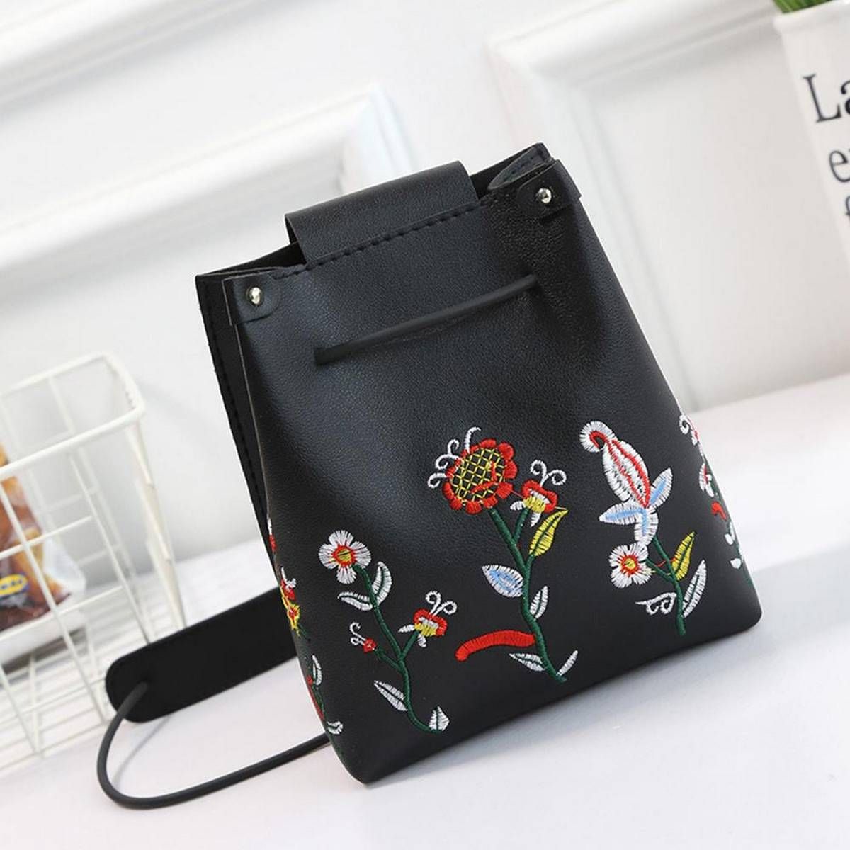 Women Bag Fashion Embroidery Bucket Bags Shoulder Bags Ladies Messenger Bags