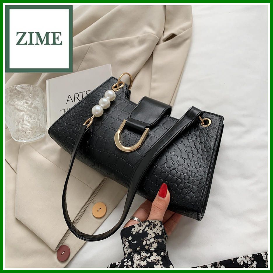 Underarm bag female summer niche new trendy fashion one-shoulder messenger bag net red texture wild baguette bag