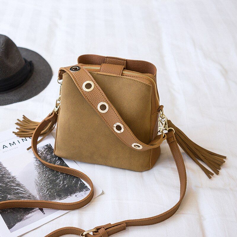 YBYT nubuck PU leather women bucket bag vintage casual wide shoulder strap women bag crossbody bag hotsale tassel female handbag