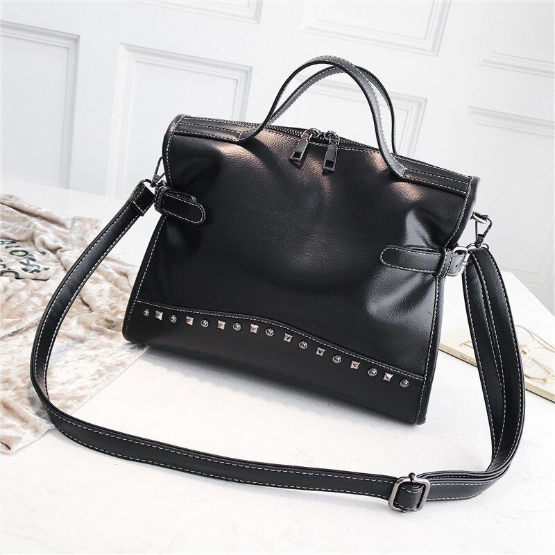 TTOU Fashion Rivet Vintage Female Handbag Quality Leather Messenger Bag Women Shoulder Bag Larger Top-Handle Bags Travel Bag