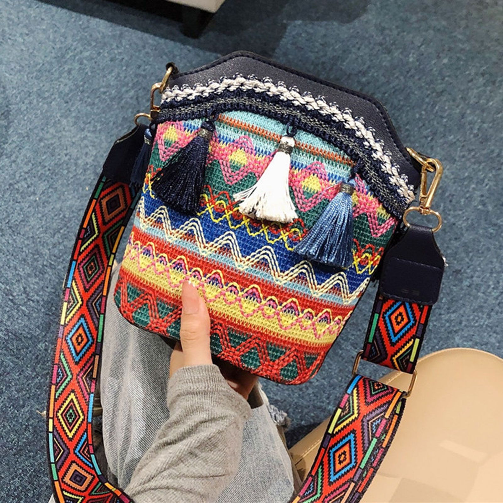 Women Vintage Bag Bohemia Tassels Shoulder Strap Adjustable Large Capacity Bucket Bag Crossbody Pouch