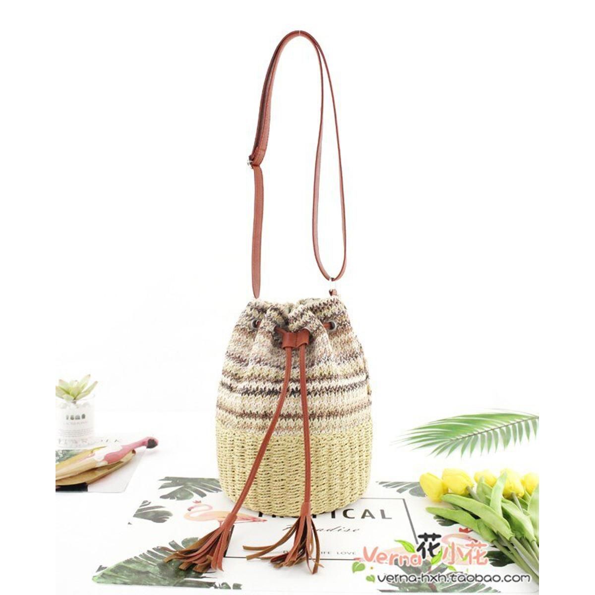 New shoulder bag women PP grass tassel bucket bag casual wild Messenger woven straw bag woven handbag