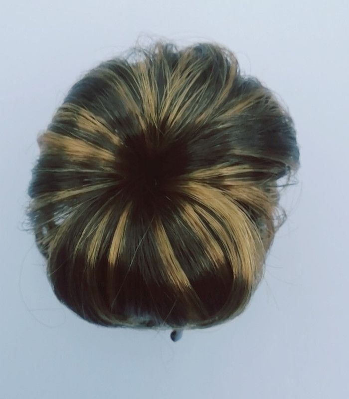 Blushia Natural Highlight 2 Flower Clutcher based Hair Extension