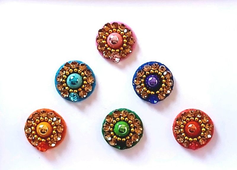 QUBIX New Best Bindi Combo Pack 10 flaps Multicolors Bindi SB76 For head Multicolor Bindis  (stone bindi)