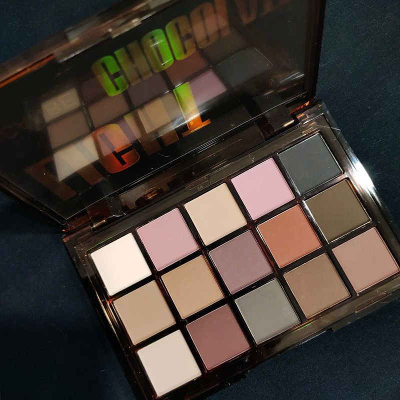 BAE BEAUTE UCANBE Light Chocolate 15 Colors Eyeshadow Palette 10 g  (multi)