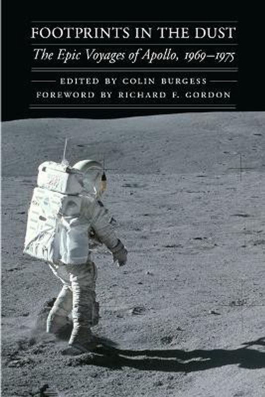 Footprints in the Dust  (English, Hardcover, unknown)