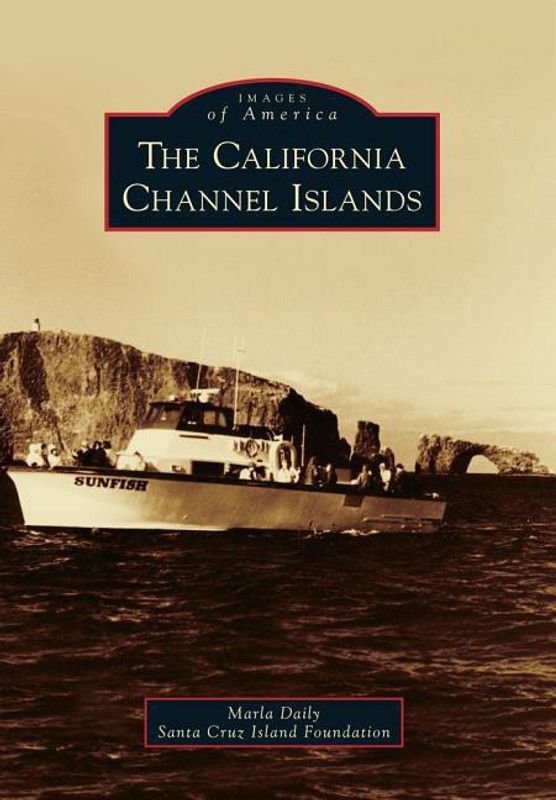 The California Channel Islands  (English, Paperback, Daily)