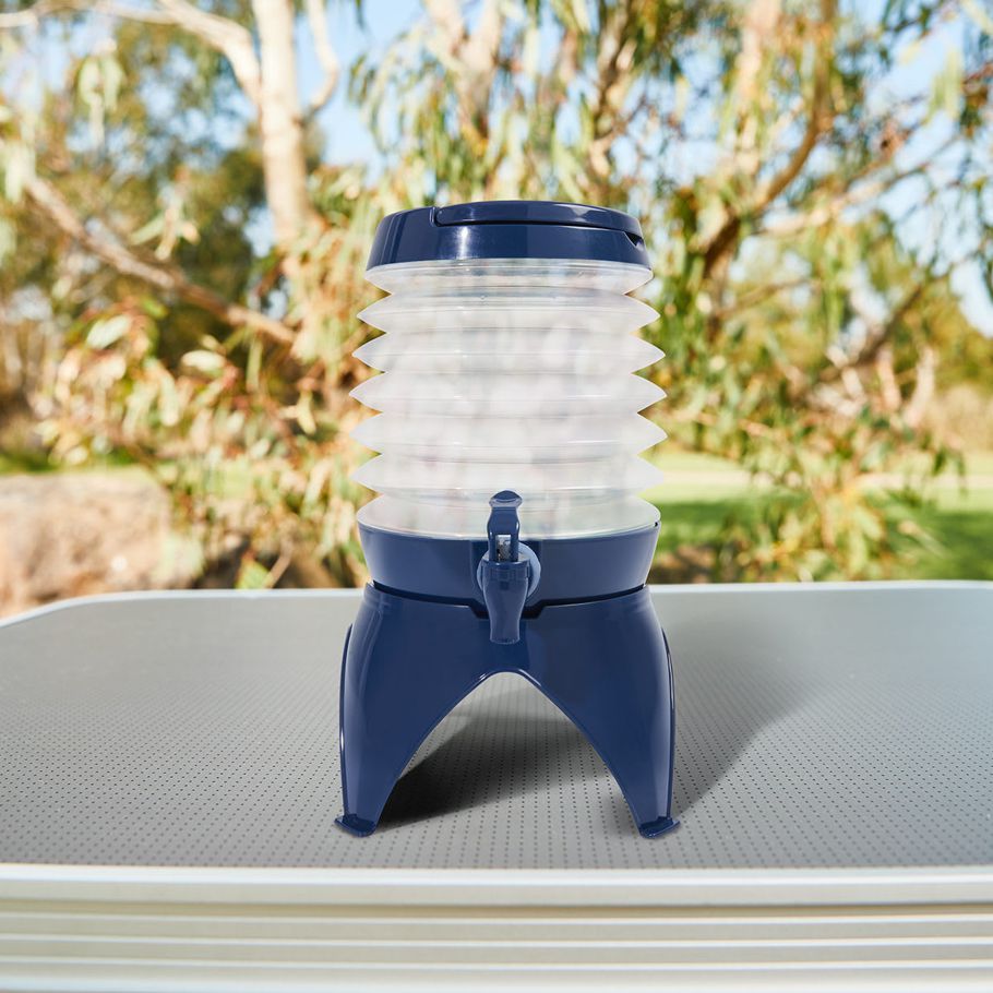 Collapsible Drink Dispenser with Tap
