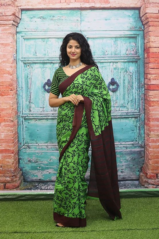 Blocked Printed, Color Block, Dyed, Floral Print, Printed Daily Wear Pure Cotton Saree  (Green, Brown)