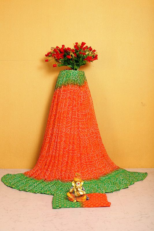 Printed Bandhani Georgette Saree  (Orange, Green)
