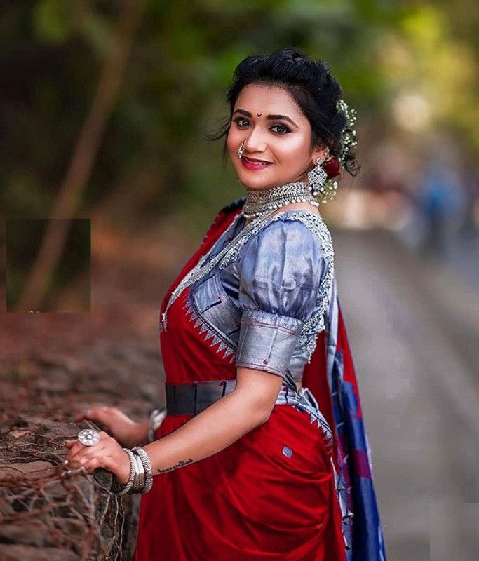 Woven Narayanpet Silk Blend Saree  (Red)