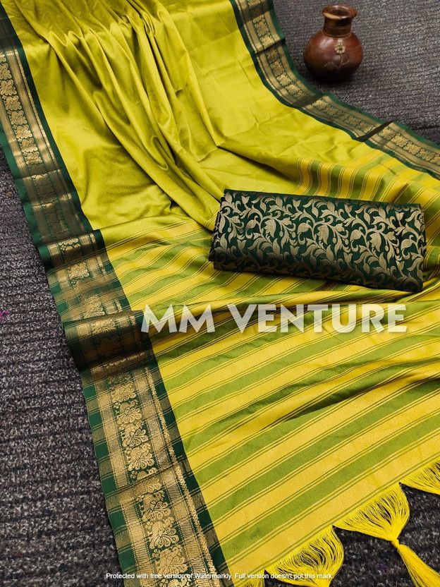 Printed, Self Design, Woven, Solid/Plain Lucknow Chikankari Cotton Blend Saree  (Red)
