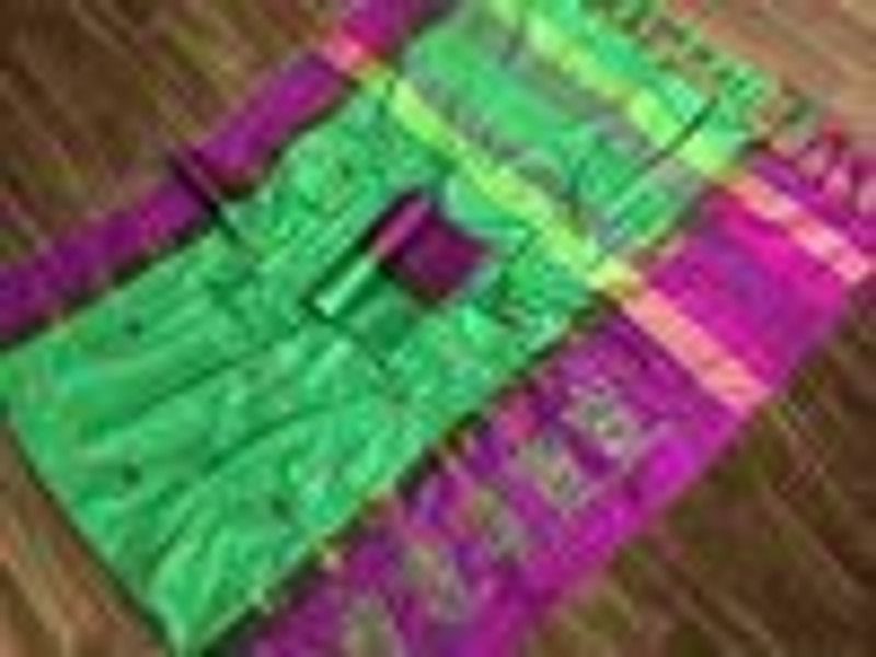 Daily Wear Cotton Blend, Cotton Silk Saree  (Green, Pink)