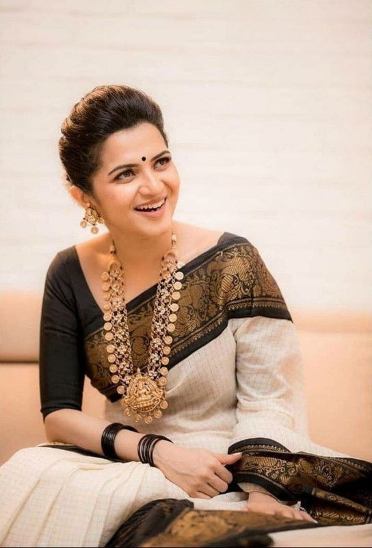 Woven Kanjivaram Jacquard, Pure Silk Saree  (White)