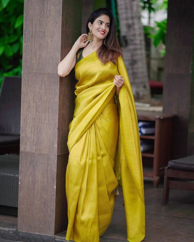 Self Design, Embellished, Woven Kanjivaram Jacquard, Cotton Silk Saree  (Yellow)