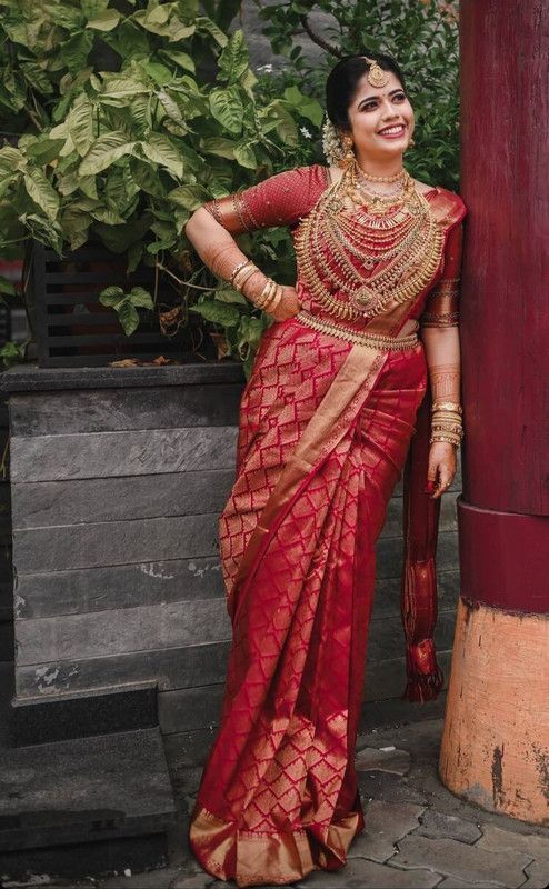 Striped Banarasi Jacquard, Cotton Silk Saree  (Red)