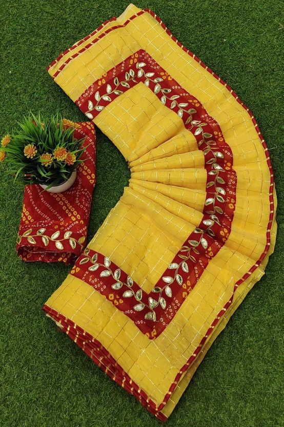 Checkered Bandhani Cotton Blend Saree  (Yellow)