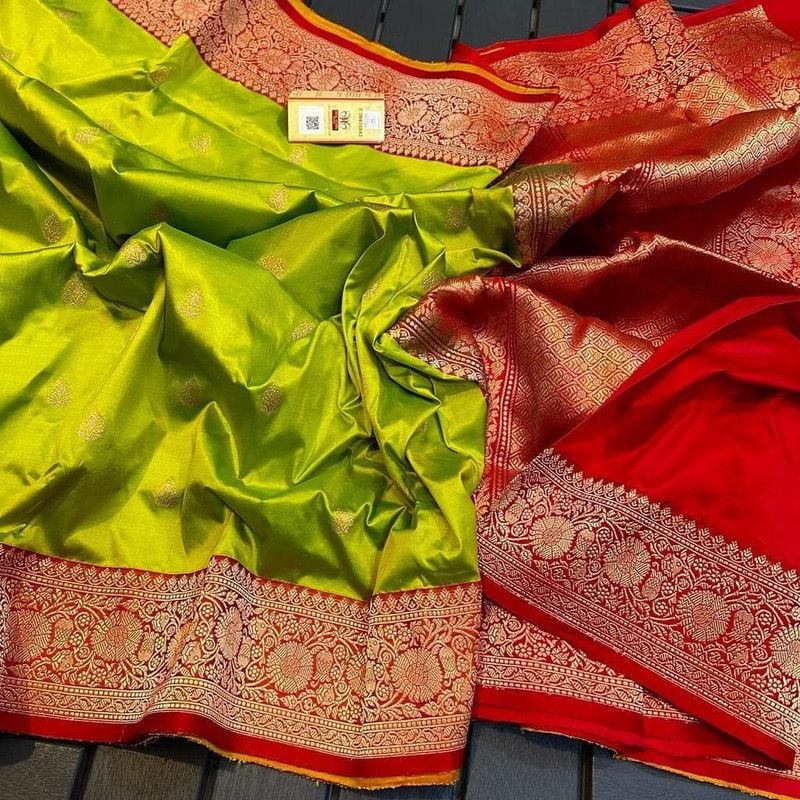 Woven Kantha Silk Blend, Jacquard Saree  (Green)
