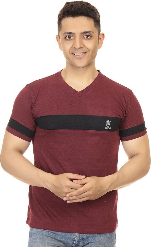 Men Colorblock V Neck Cotton Blend Maroon T-Shirt