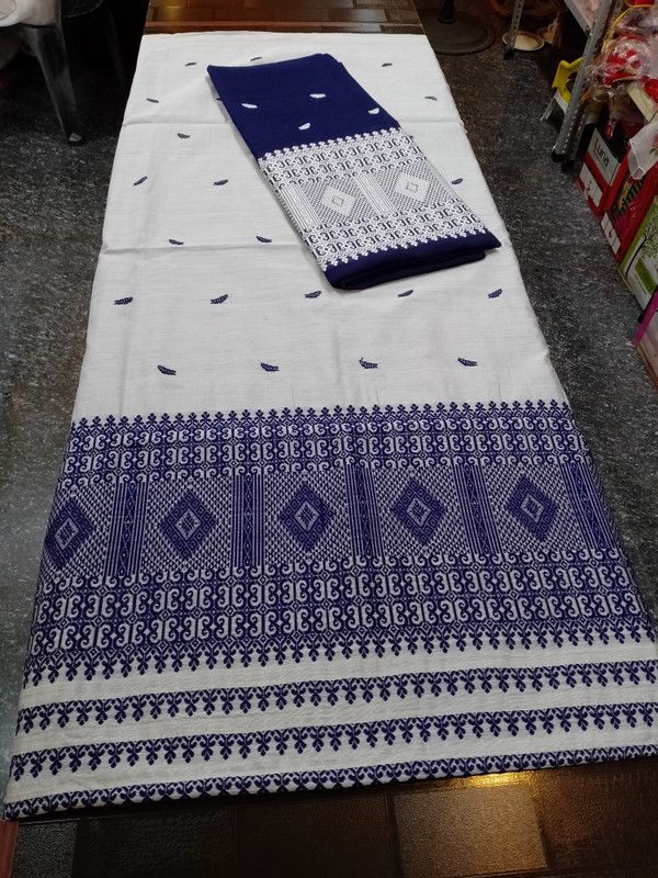 Mekhela Chador Cotton Blend Saree  (White)