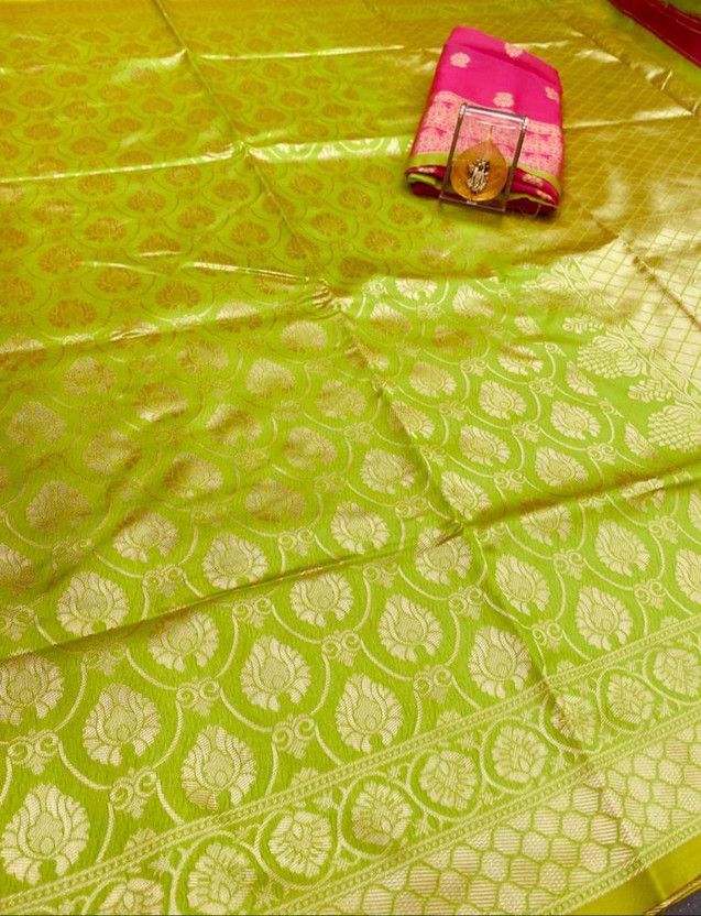 Woven Kanjivaram Pure Silk, Art Silk Saree  (Pink, Light Green)