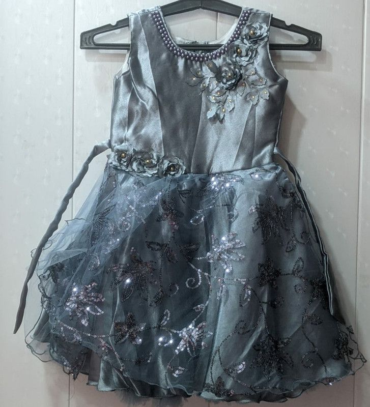 Girls Below Knee Party Dress  (Grey, Sleeveless)