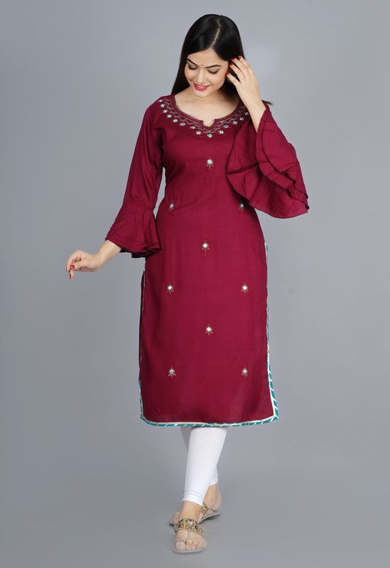 Women Embroidered Kurta  (Maroon)