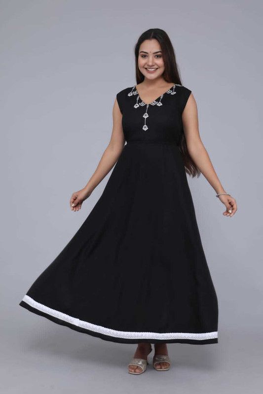 Pack of 2 Women Embroidered Cotton Silk Pakistani Kurta  (Black)