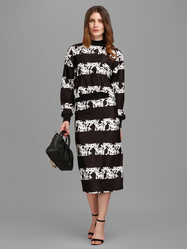 Women Co-ords White, Black Dress
