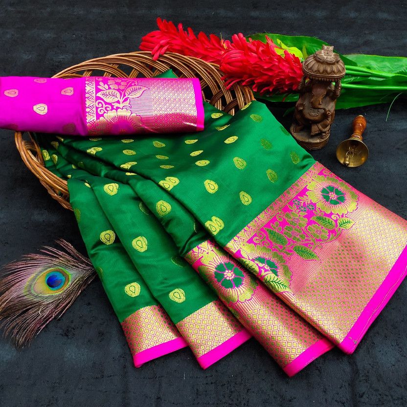 Woven Bollywood Art Silk Saree  (Dark Green)