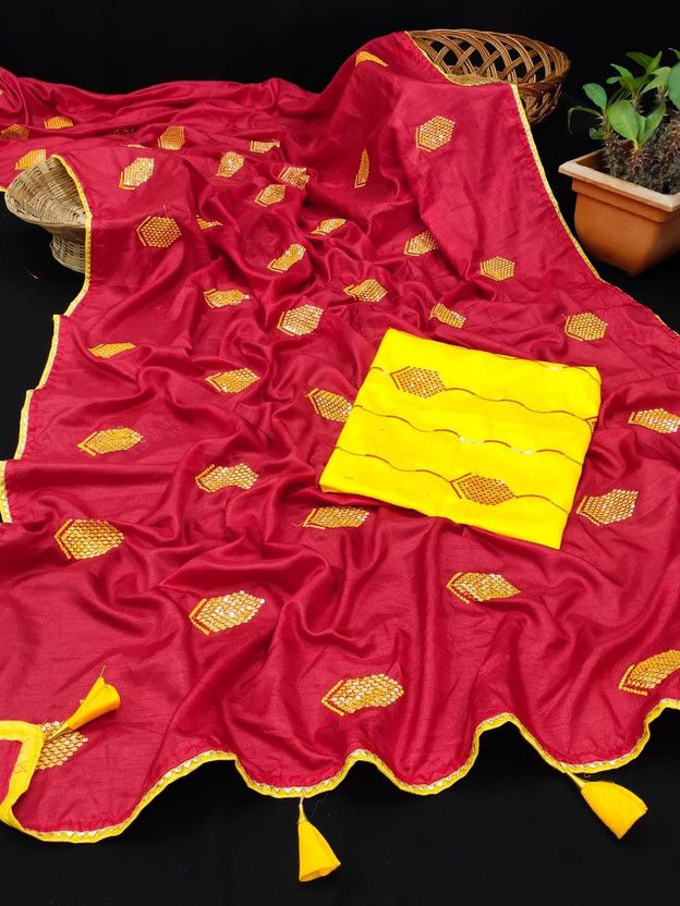Embroidered Jamdani Cotton Blend Saree  (Red)
