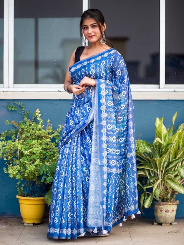 Digital Print Ikkat Linen Saree  (Light Blue)