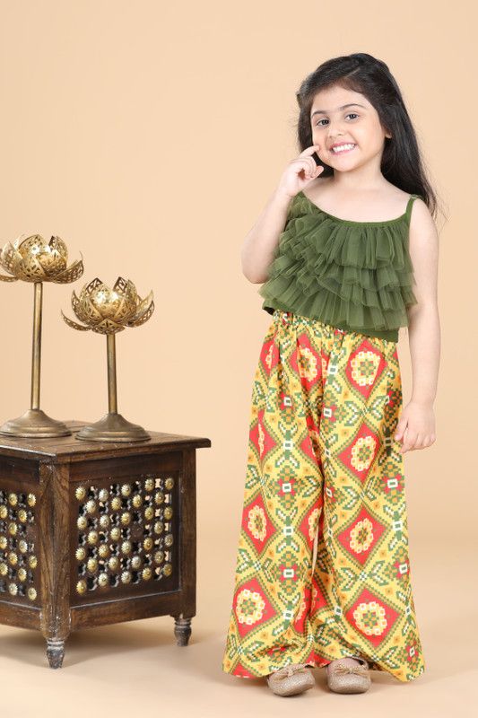 Girls Casual Top Trouser  (Multicolor)