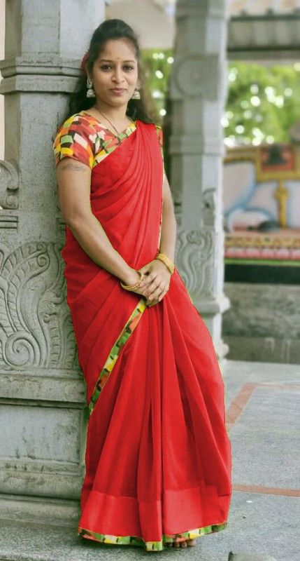 Solid Fashion Chiffon Saree  (Red)