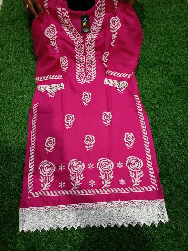 Girls Embroidered Kurta  (Pink)