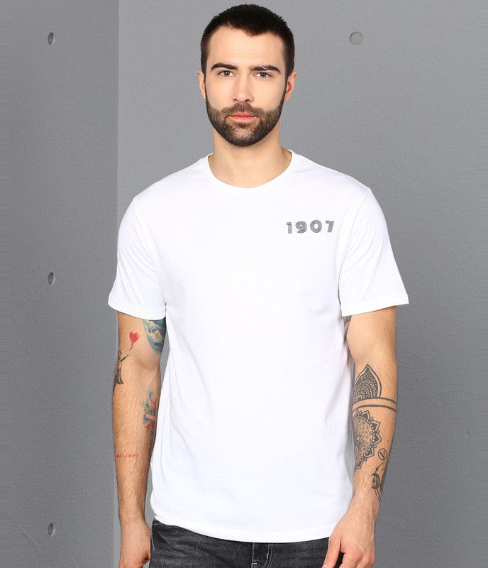 Graphic Print Men Round Neck Poly Cotton White T-Shirt