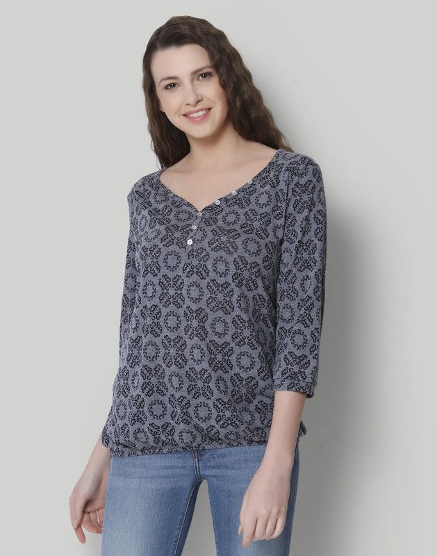Only Women's Casual T-shirts Women Printed V Neck Poly Cotton Blue T-Shirt