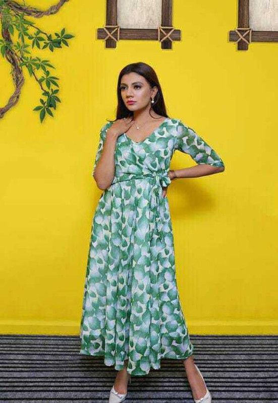 Women Floral Print Georgette Anarkali Kurta  (Green)
