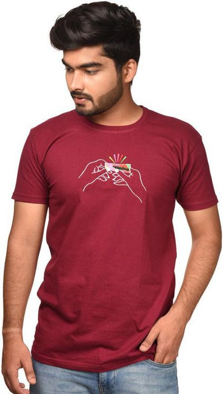 Men Embroidered Round Neck Pure Cotton Maroon T-Shirt