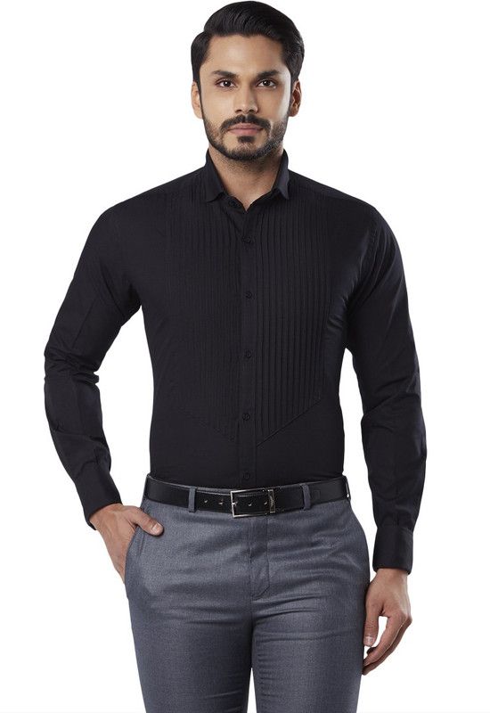 Men Slim Fit Solid Wingtip Collar Casual Shirt