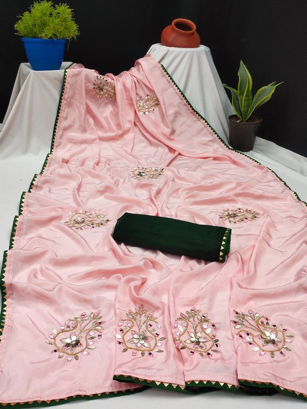 Dyed Bollywood Crepe Saree  (Pink)