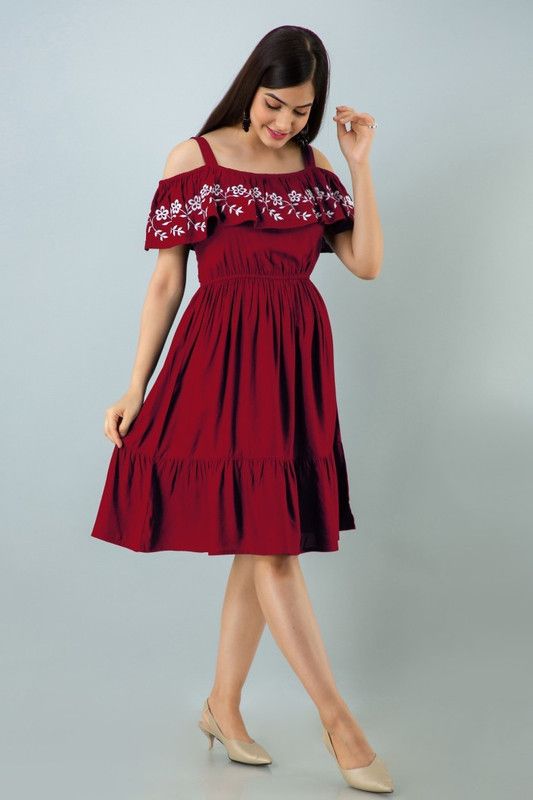 Women Cinched Waist Maroon Dress
