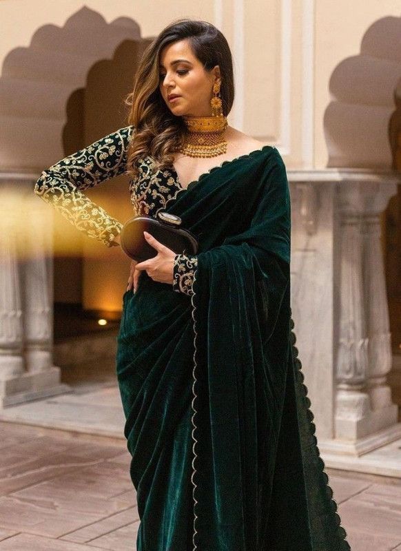 Self Design, Printed, Embroidered, Solid, Plain Bollywood Velvet Saree  (Green)