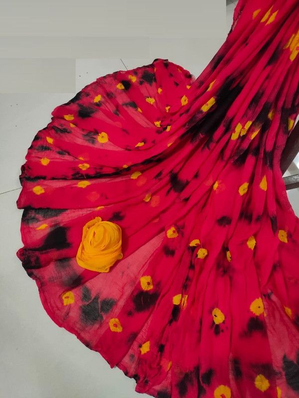 Blocked Printed, Color Block, Digital Print, Floral Print, Hand Painted Bandhani Chiffon Saree  (Red)