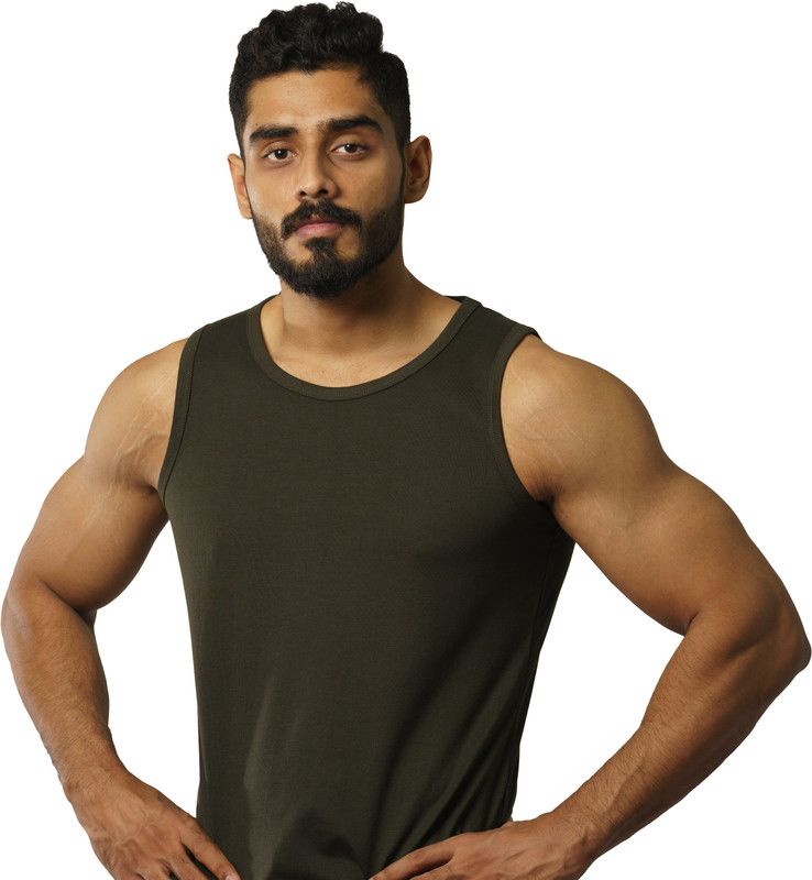 Men Solid Crew Neck Pure Cotton Dark Green T-Shirt