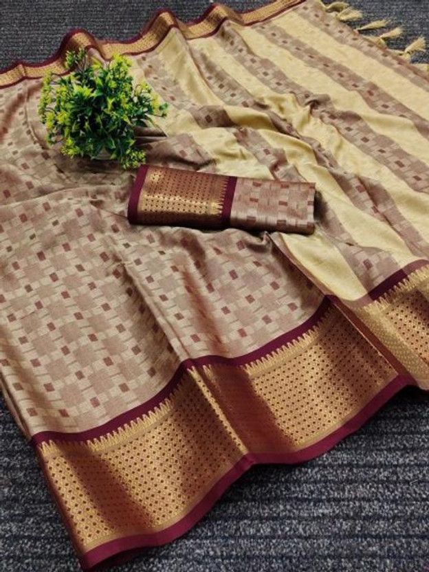 Printed Banarasi Pure Silk Saree  (Cream)