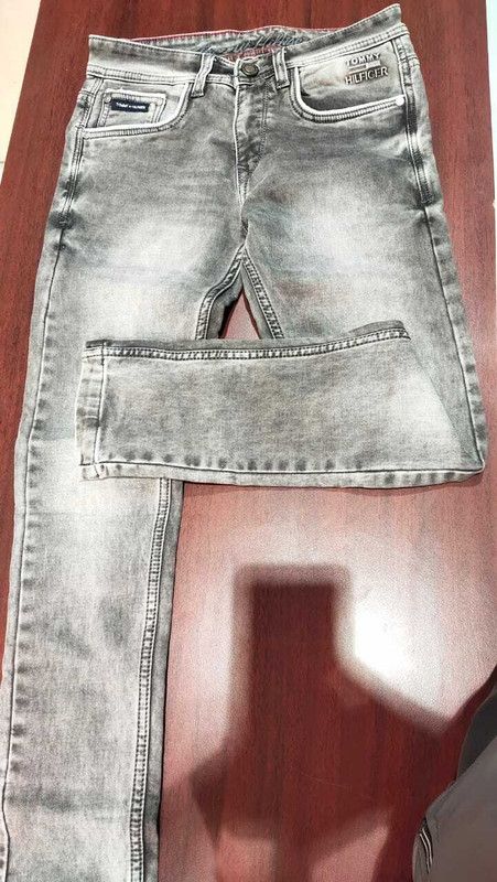 Men Regular Mid Rise Grey Jeans
