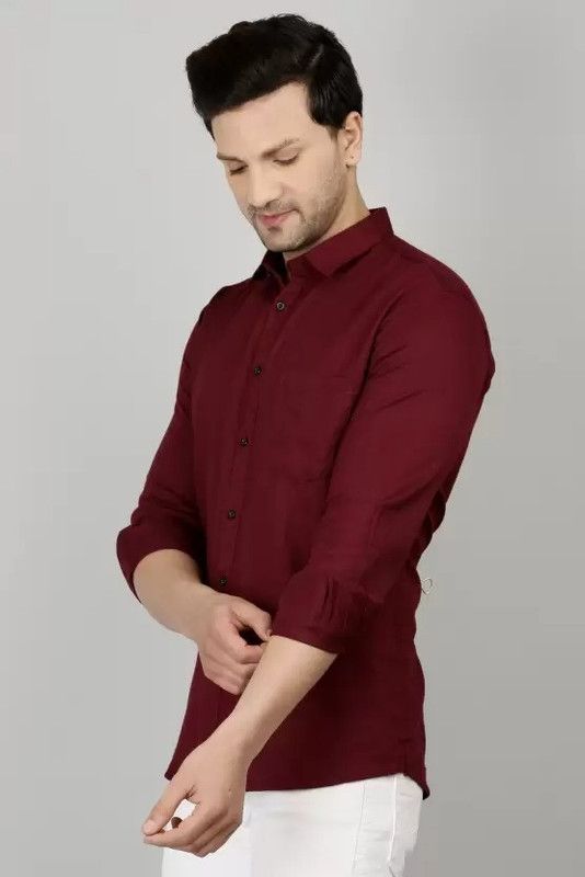 Men Solid Casual Maroon Shirt